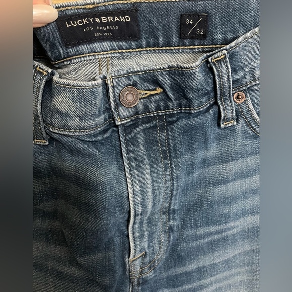 Lucky Brand Men’s 410 Athletic Slim Straight Leg Jeans Size 34 x 32 - Picture 3 of 4